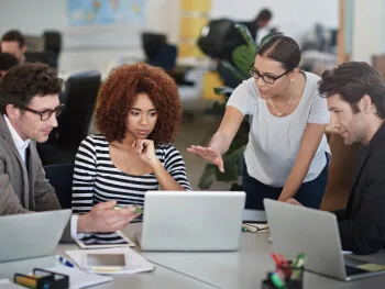Today’s Blog Industry Finance  Business Consulting. - 澳客